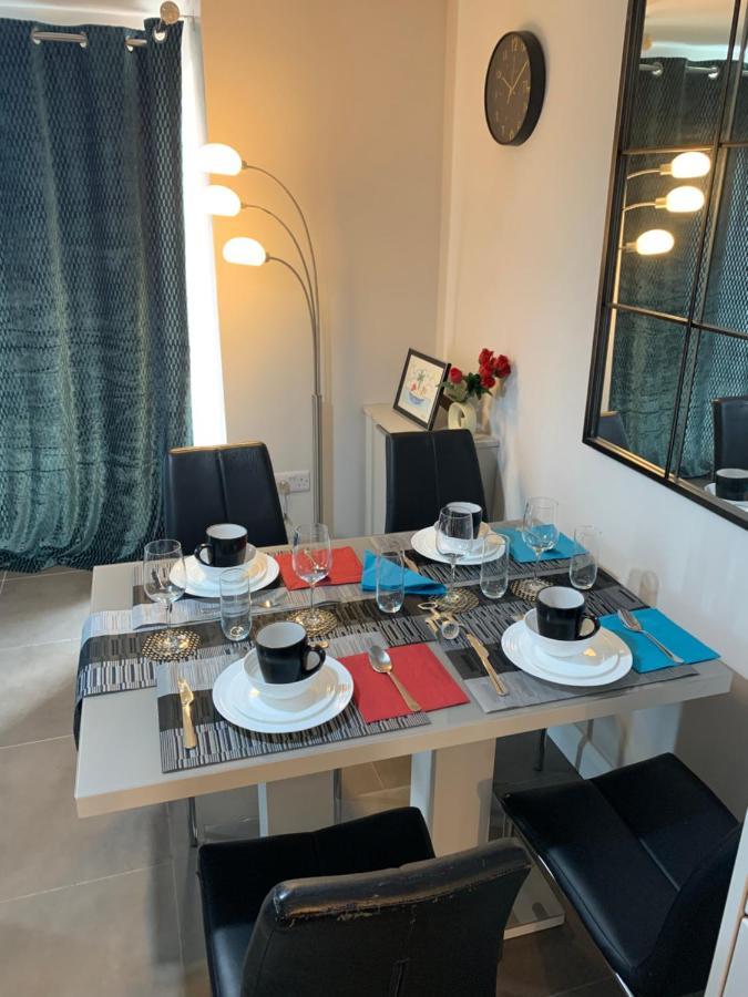 Aqua Dreams - Serviced Luxury Modern Belfast City Centre 2 Bed Apartment Luaran gambar