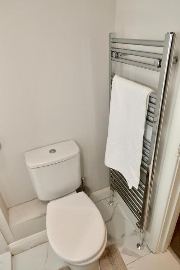 Aqua Dreams - Serviced Luxury Modern Belfast City Centre 2 Bed Apartment Luaran gambar