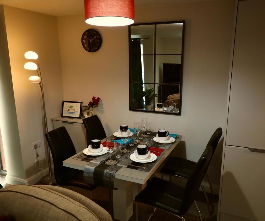 Aqua Dreams - Serviced Luxury Modern Belfast City Centre 2 Bed Apartment Luaran gambar